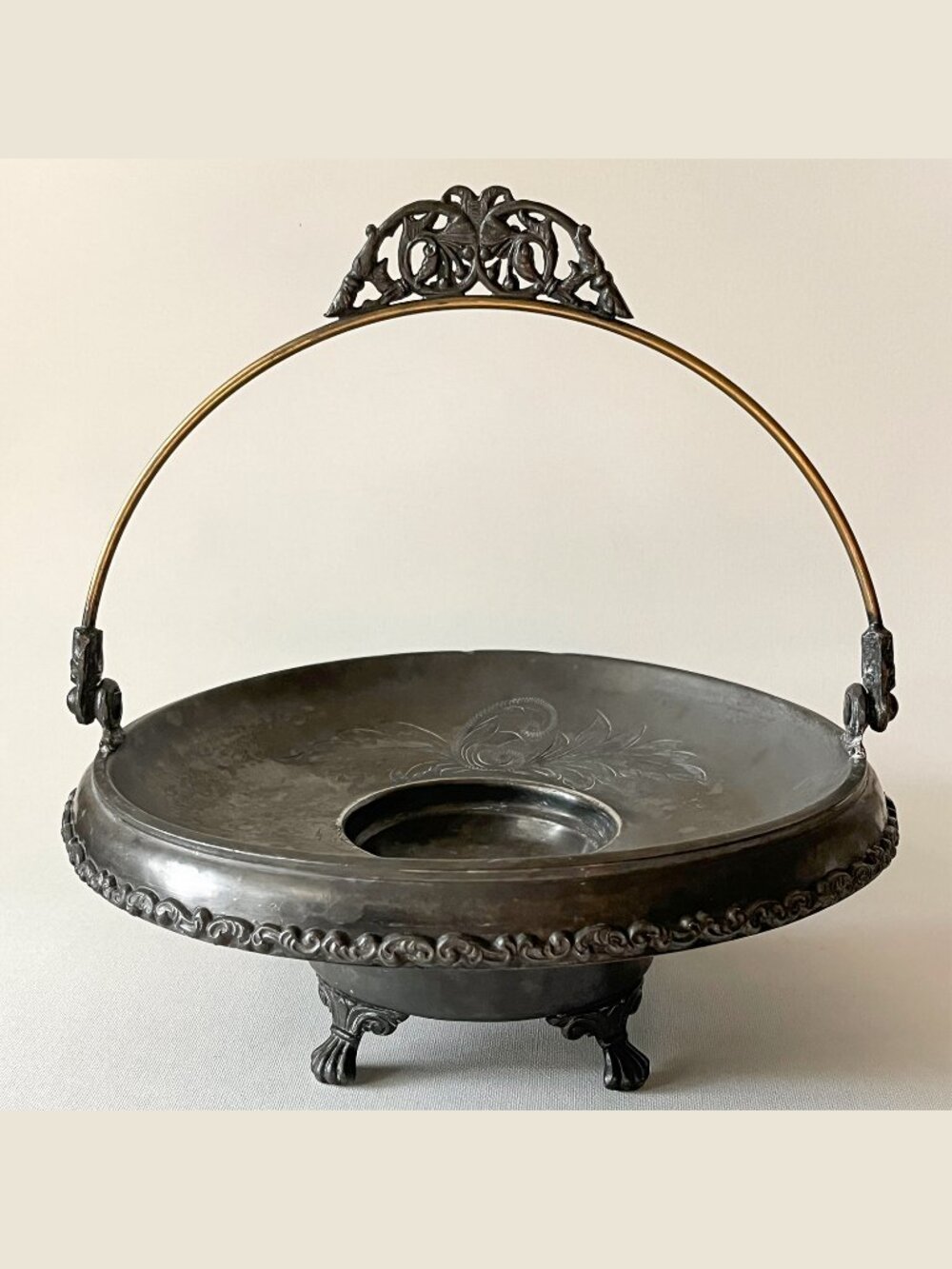 Antique Jennings Bros Silver Plate Bride Basket Victorian Ornate Centerpiece